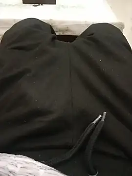 younggblackkCOCK19 online show from May 21, 2026, 8:39 pm