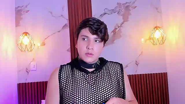 Snapshot of SamLopez1 chatting on November 18, 2025, 3:21 am SamLopez1 online show from November 18, 2025, 3:21 am