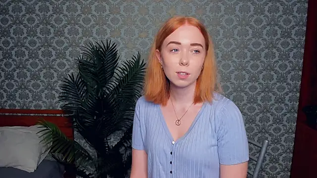 Snapshot of AddieOsler chatting on November 9, 2025, 7:18 pm AddieOsler online show from November 9, 2025, 7:18 pm