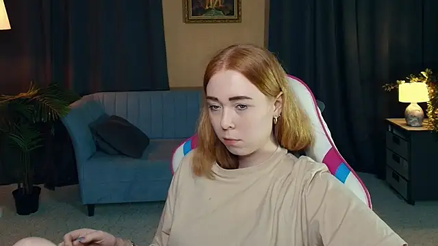 Snapshot of AddieOsler chatting on December 13, 2025, 8:04 pm AddieOsler online show from December 13, 2025, 8:04 pm