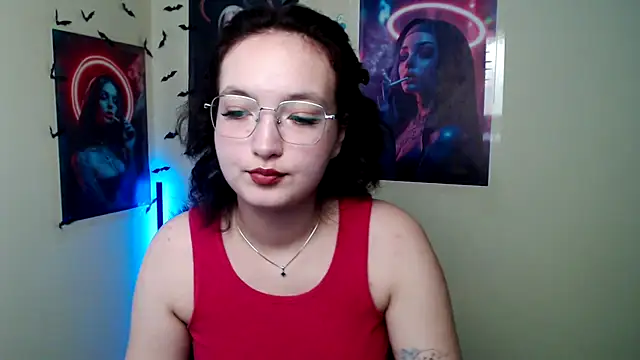 Snapshot of MissAriaa chatting on October 27, 2025, 1:23 pm MissAriaa online show from October 27, 2025, 1:23 pm