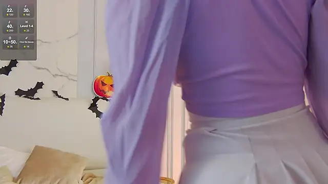 Snapshot of _MandyColes_ chatting on October 31, 2025, 4:53 am  MandyColes  online show from October 31, 2025, 4:53 am