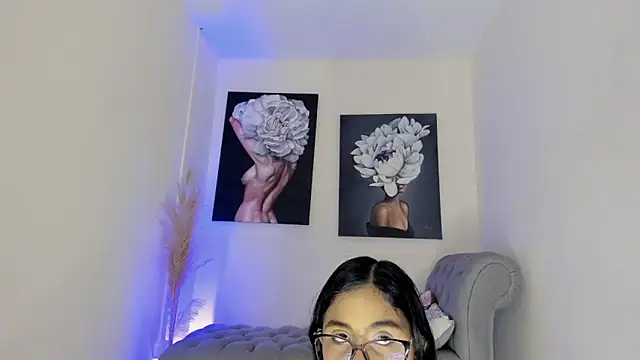 lizzakennedy online show from June 12, 2026, 12:03 pm