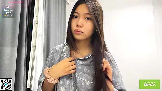 Snapshot of Ckusatori chatting on December 1, 2025, 12:39 pm Ckusatori online show from December 1, 2025, 12:39 pm