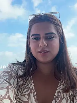 Snapshot of RileyFlame chatting on December 16, 2025, 2:32 pm RileyFlame online show from December 16, 2025, 2:32 pm