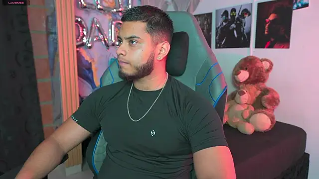 Tiler wolker online show from March 14, 2026, 1:22 am