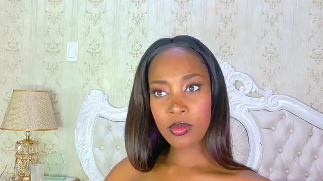 Kelly Swift online show from July 17, 2026, 3:15 am