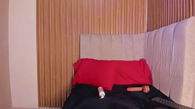 NhoanBrunette online show from February 22, 2026, 2:19 pm