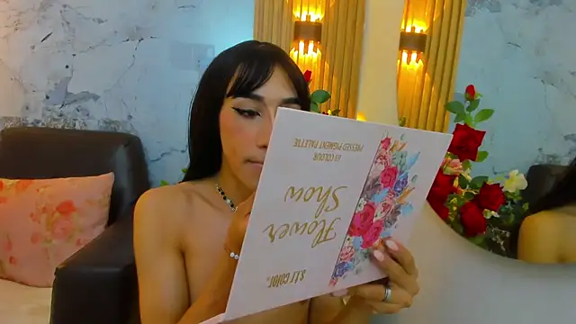 Snapshot of Nayla_Monroee chatting on November 15, 2025, 8:13 pm Nayla Monroee online show from November 15, 2025, 8:13 pm