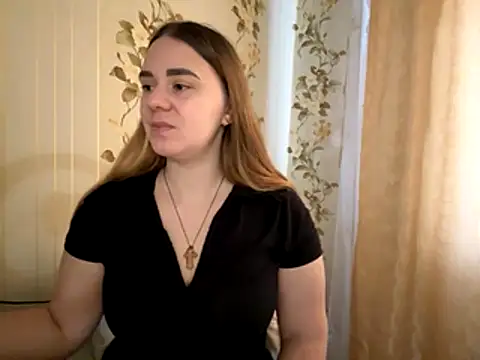 Hanna 777 online show from November 2, 2025, 8:08 am