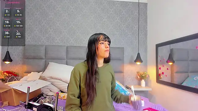 Luna Bella3 online show from February 16, 2026, 11:42 am