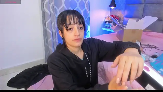 Luna Bella3 online show from March 7, 2026, 11:59 am