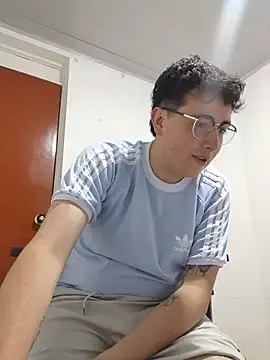 Snapshot of Sam_Rush chatting on June 12, 2026, 5:16 am Sam Rush online show from June 12, 2026, 5:16 am