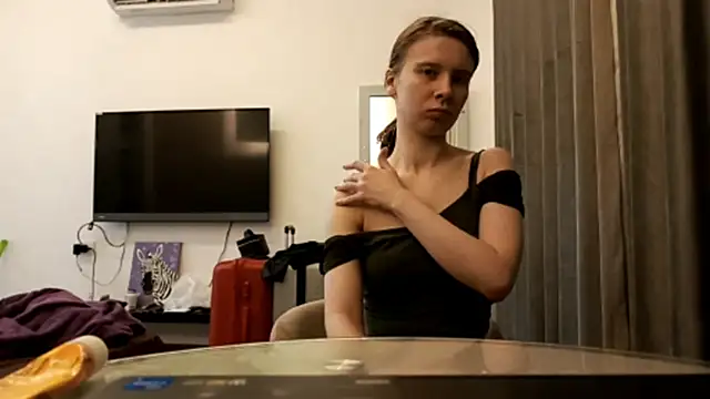 MargaretFairy online show from November 28, 2025, 6:52 pm