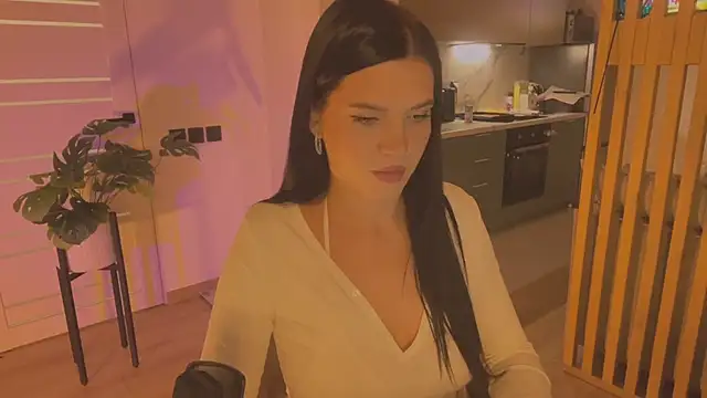 Snapshot of Angelsweetshy chatting on October 27, 2025, 1:34 pm Angelsweetshy online show from October 27, 2025, 1:34 pm