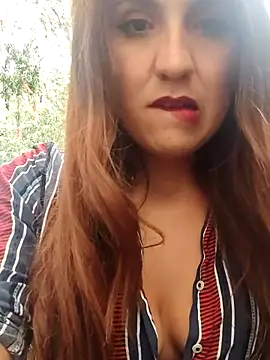 Snapshot of Alyah_1-2 chatting on November 21, 2025, 5:12 pm Alyah 1-2 online show from November 21, 2025, 5:12 pm