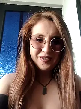 Snapshot of Alyah_1-2 chatting on November 3, 2025, 8:34 pm Alyah 1-2 online show from November 3, 2025, 8:34 pm