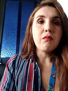 Snapshot of Alyah_1-2 chatting on December 2, 2025, 3:14 pm Alyah 1-2 online show from December 2, 2025, 3:14 pm