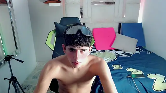 Snapshot of Cash_G_ chatting on November 6, 2025, 9:08 pm Cash G online show from November 6, 2025, 9:08 pm