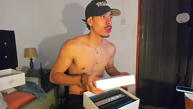 Snapshot of marlon_texeira chatting on October 26, 2025, 2:56 am marlon texeira online show from October 26, 2025, 2:56 am