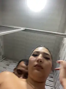 Hot2gether69 online show from November 16, 2025, 6:12 pm