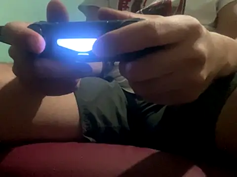 Snapshot of _DignoDePutaria_ chatting on November 1, 2025, 4:08 am  DignoDePutaria  online show from November 1, 2025, 4:08 am