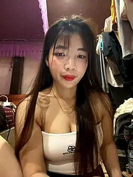 Zlienr023 online show from November 9, 2025, 2:26 am