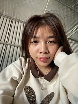 Zlienr023 online show from November 28, 2025, 7:41 am