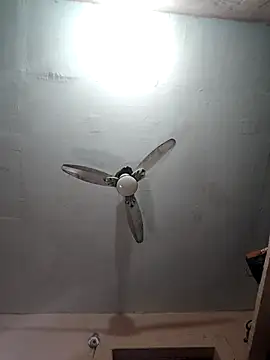 Snapshot of CUTE-GIRL-1 chatting on November 30, 2025, 4:30 pm CUTE-GIRL-1 online show from November 30, 2025, 4:30 pm