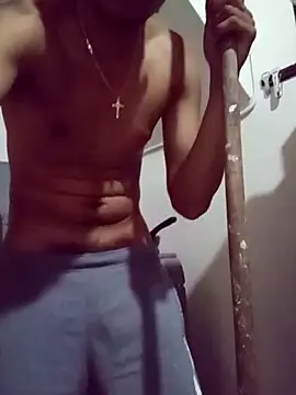 Snapshot of SkinniYamo chatting on March 6, 2026, 7:53 pm SkinniYamo online show from March 6, 2026, 7:53 pm