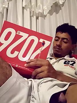 Snapshot of SkinniYamo chatting on March 14, 2026, 5:02 am SkinniYamo online show from March 14, 2026, 5:02 am