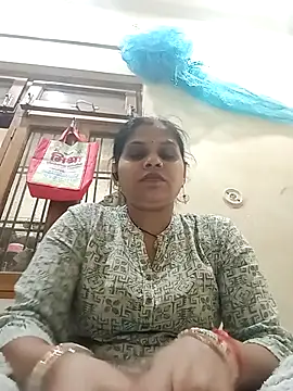 Snapshot of HayatKapoor chatting on November 29, 2025, 2:39 pm HayatKapoor online show from November 29, 2025, 2:39 pm