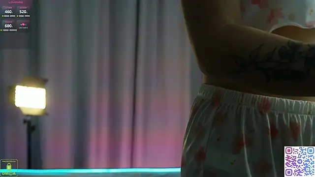 Snapshot of Hochu_Labubu chatting on November 23, 2025, 2:10 am Hochu Labubu online show from November 23, 2025, 2:10 am