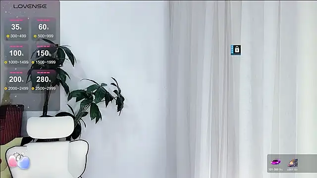 Snapshot of Tangt- chatting on November 10, 2025, 7:35 am Tangt- online show from November 10, 2025, 7:35 am