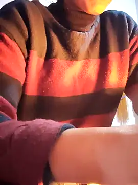 Hot-Rubyy online show from December 18, 2025, 3:38 pm