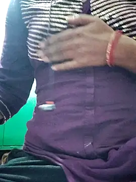 Hot-Rubyy online show from December 1, 2025, 9:21 am