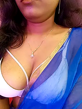 menaxi-baby7 online show from December 19, 2025, 4:38 am