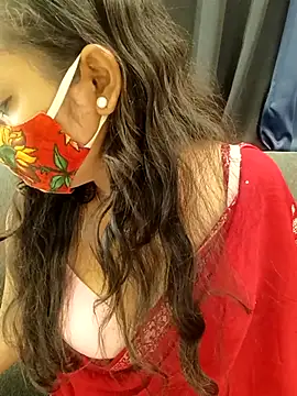 menaxi-baby7 online show from November 22, 2025, 4:33 am