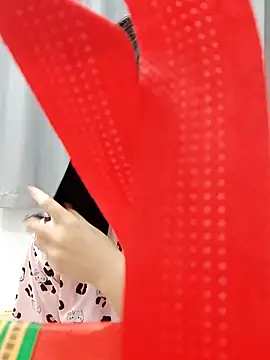 Snapshot of Puppet- chatting on November 8, 2025, 11:47 am Puppet- online show from November 8, 2025, 11:47 am