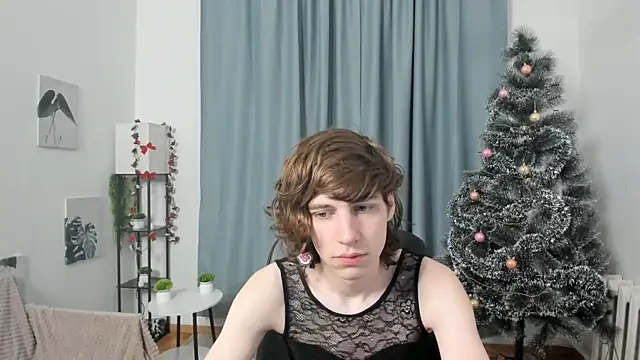 AvenGlow online show from December 17, 2025, 5:12 am