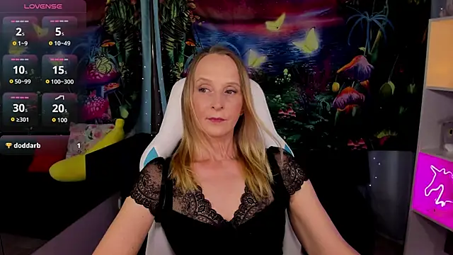 Snapshot of ScarlettPalmer chatting on August 6, 2026, 10:21 am ScarlettPalmer online show from August 6, 2026, 10:21 am