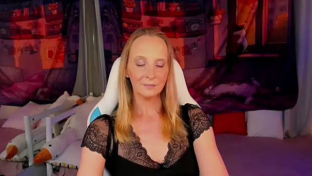 Snapshot of ScarlettPalmer chatting on July 24, 2026, 9:49 am ScarlettPalmer online show from July 24, 2026, 9:49 am