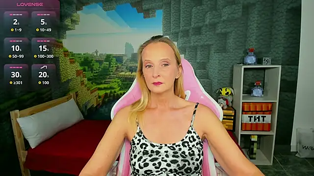 Snapshot of ScarlettPalmer chatting on November 21, 2025, 10:03 am ScarlettPalmer online show from November 21, 2025, 10:03 am