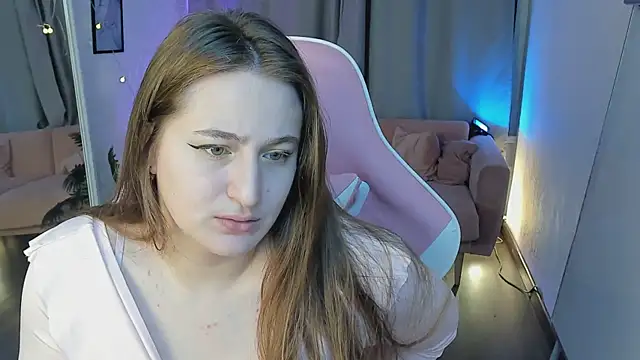 Sofi Mell online show from December 4, 2025, 12:15 pm