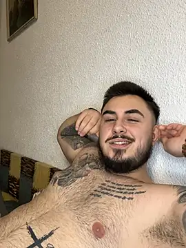 Swetdani online show from January 18, 2026, 2:26 am