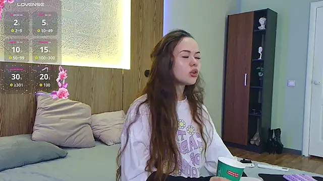 Snapshot of sweetie_kathy_ chatting on November 19, 2025, 6:30 pm sweetie kathy online show from November 19, 2025, 6:30 pm