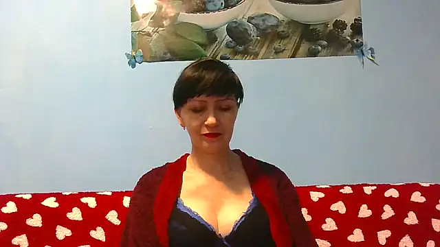 IffetLove42 online show from April 1, 2026, 7:33 pm