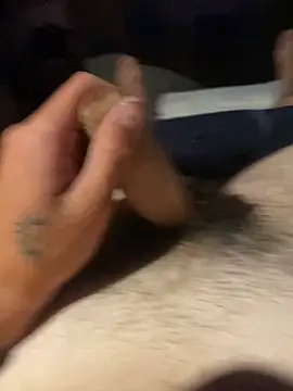 FestiveWolf225 online show from November 13, 2025, 6:34 pm