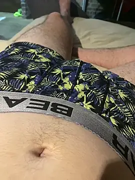 FestiveWolf225 online show from November 18, 2025, 6:00 pm