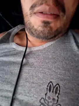 Snapshot of sanz957 chatting on April 13, 2026, 12:36 am sanz957 online show from April 13, 2026, 12:36 am